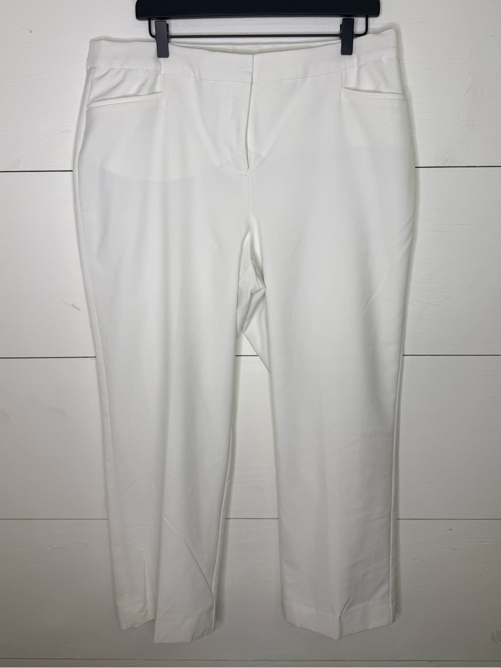 INC International Concepts • White Cropped Pull-On Straight Pants Size 16